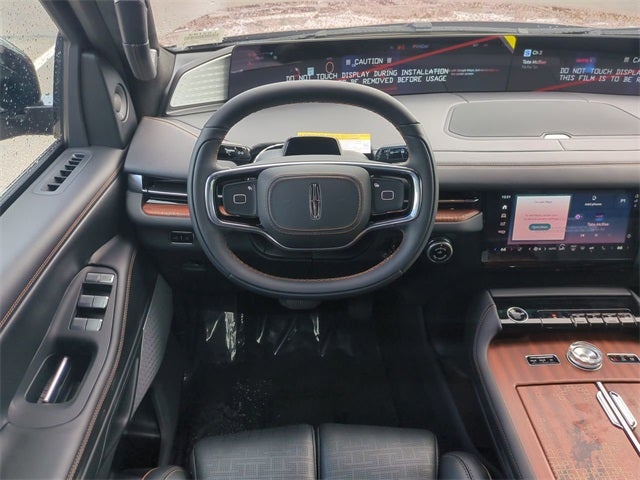 2025 Lincoln Navigator Black Label