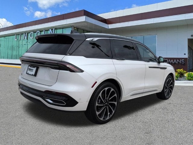 2024 Lincoln Nautilus Black Label