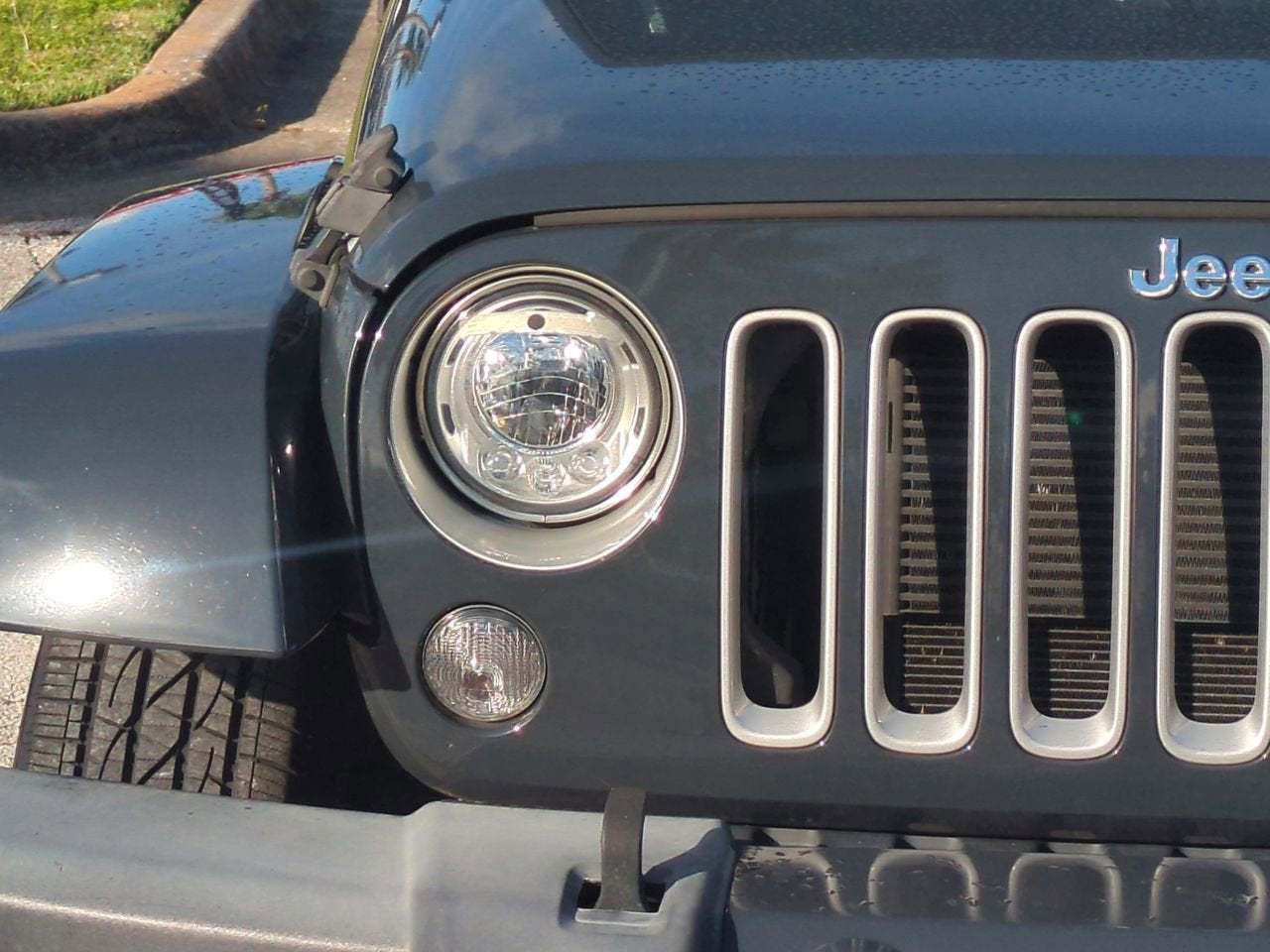 2018 Jeep Wrangler JK Sahara