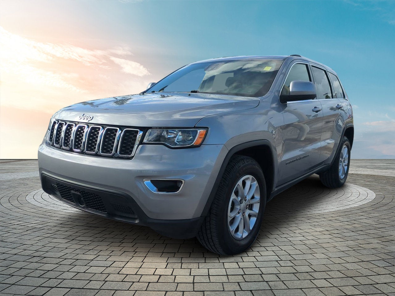 2021 Jeep Grand Cherokee Laredo E