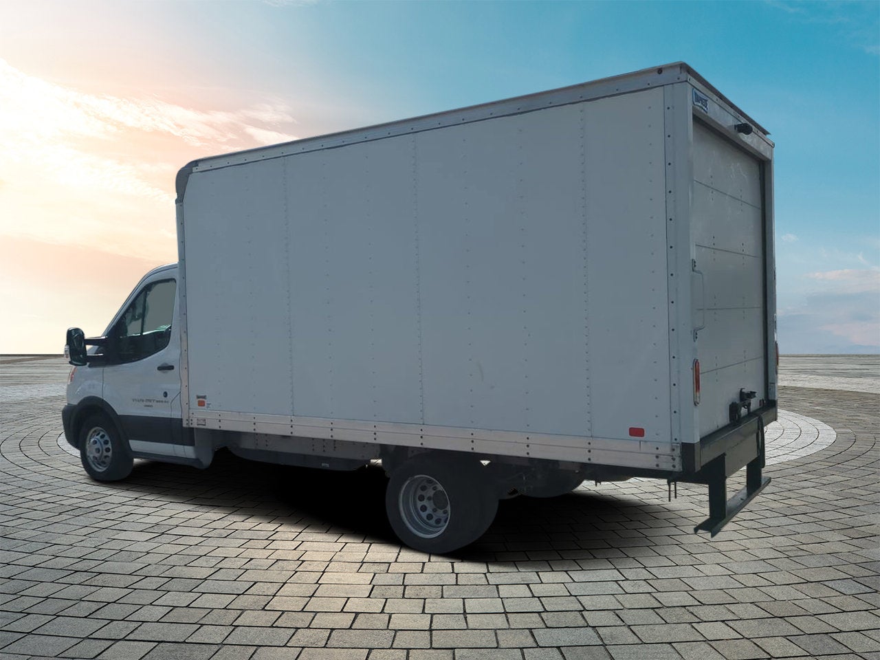 2022 Ford Transit Cutaway T-350 RWD DRW 156" WB 11000 GVWR