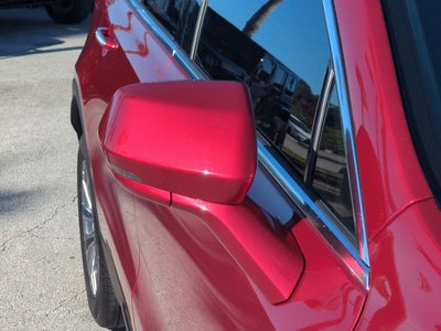 2024 Cadillac XT4 FWD Premium Luxury