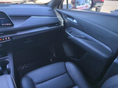 2024 Cadillac XT4 FWD Premium Luxury