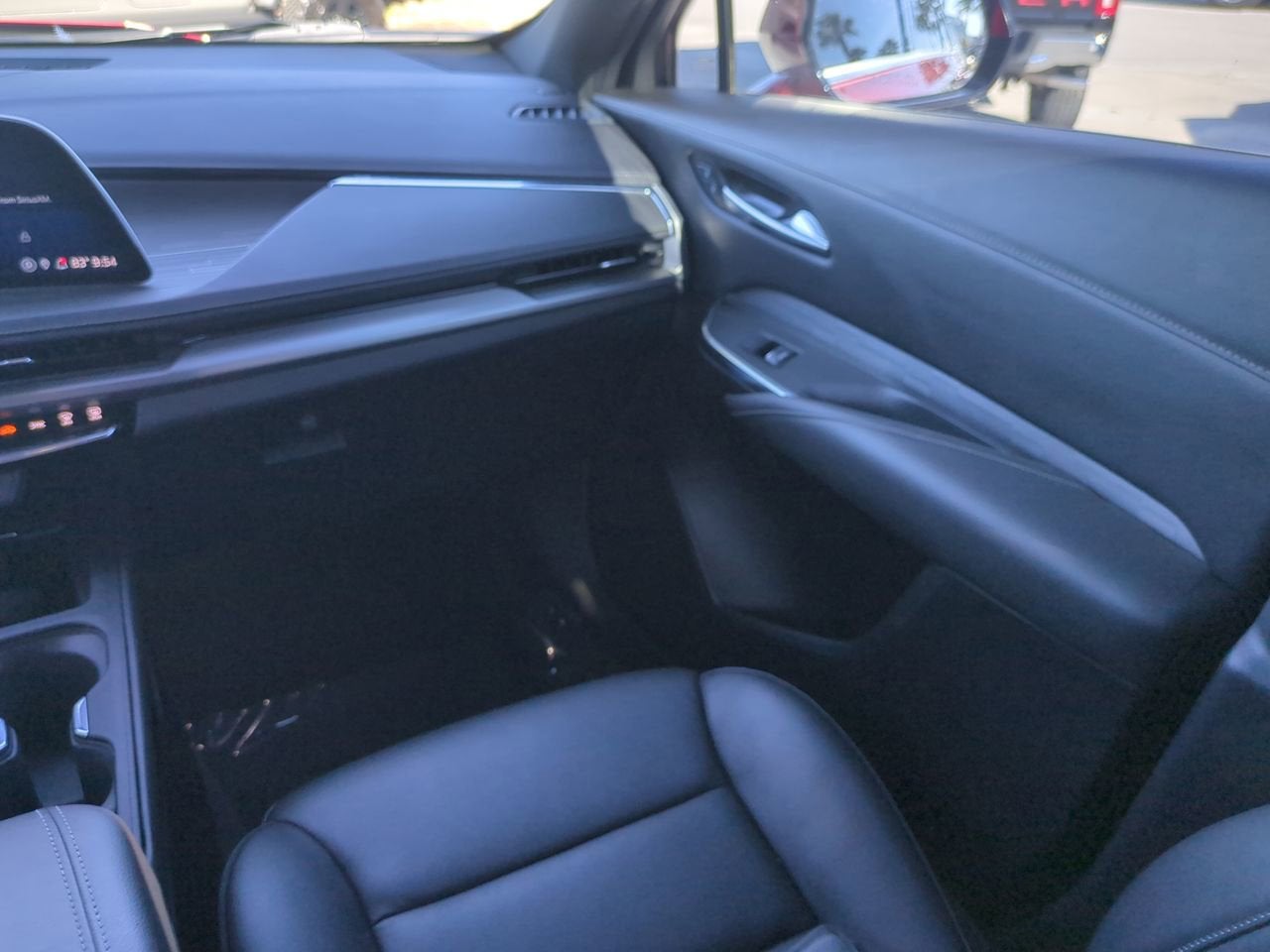 2024 Cadillac XT4 FWD Premium Luxury