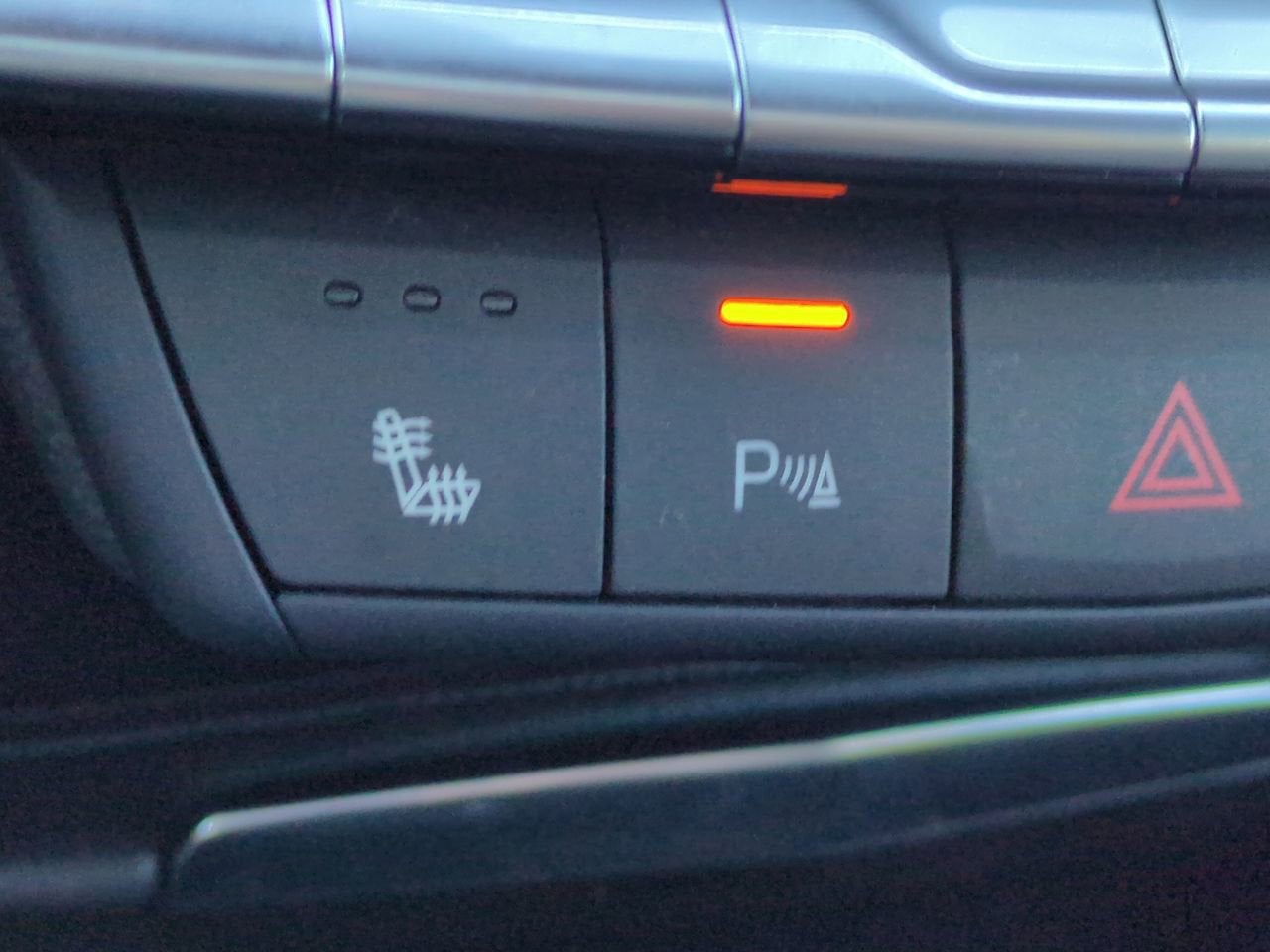 2024 Cadillac XT4 FWD Premium Luxury