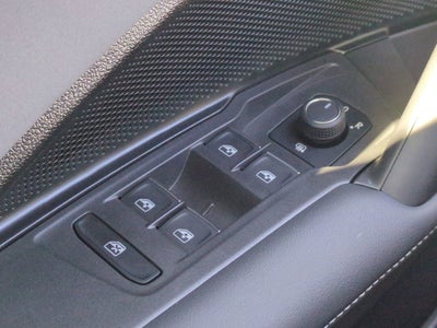 2025 Volkswagen Tiguan SE