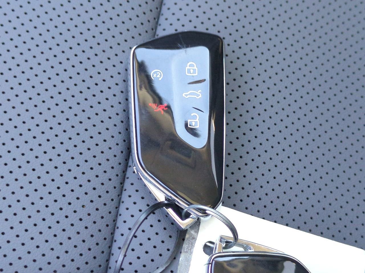 2025 Volkswagen Tiguan SE