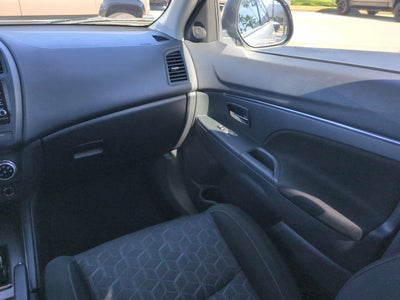 2023 Mitsubishi Outlander Sport ES