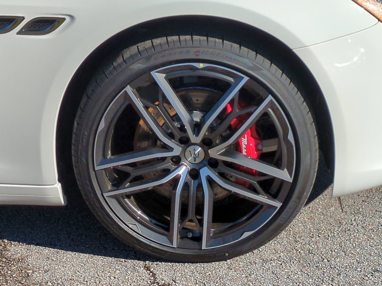 2024 Maserati Quattroporte Modena Ultima Q4