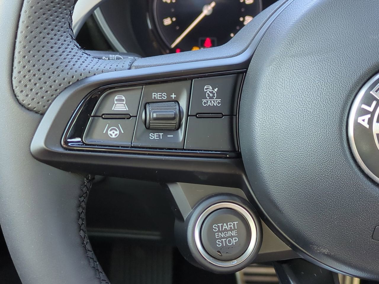 2025 Alfa Romeo Giulia RWD