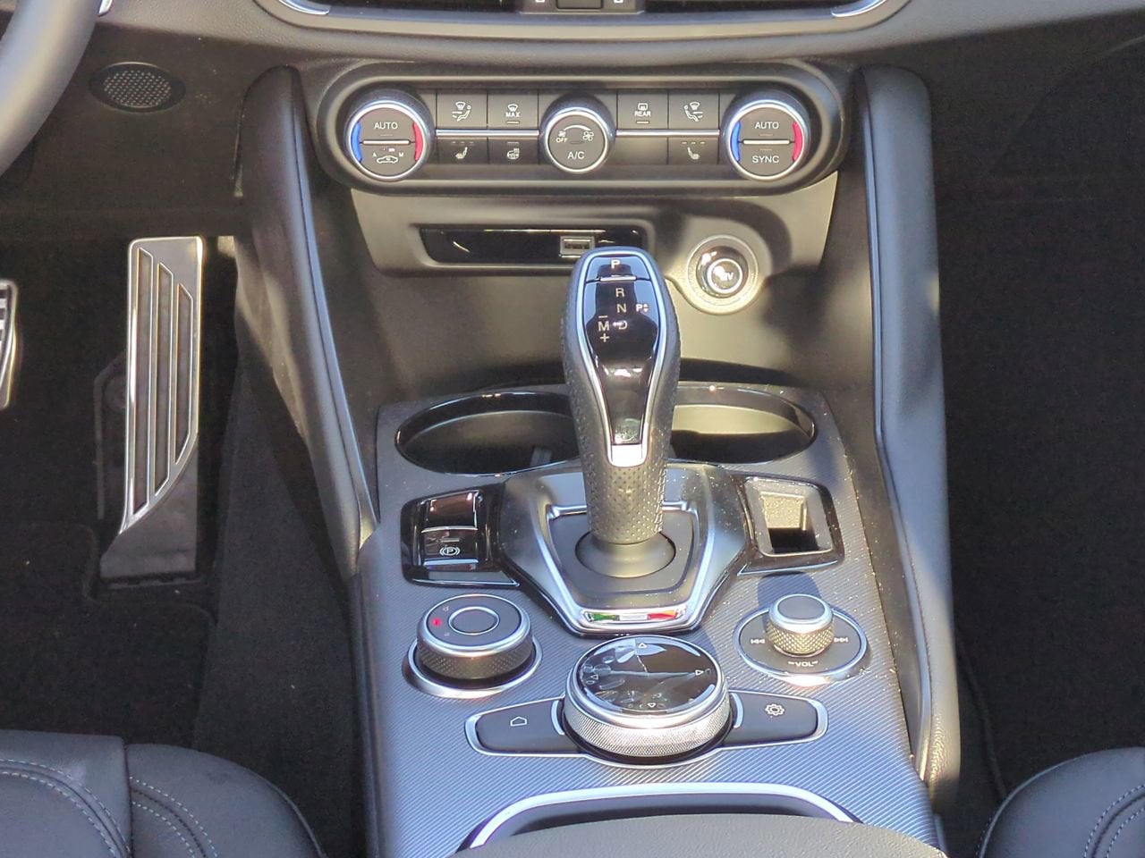 2025 Alfa Romeo Giulia RWD