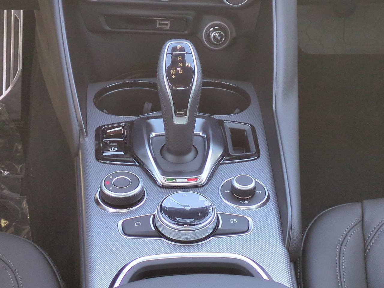 2025 Alfa Romeo Giulia RWD