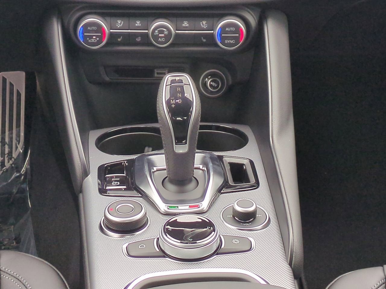 2025 Alfa Romeo Giulia RWD