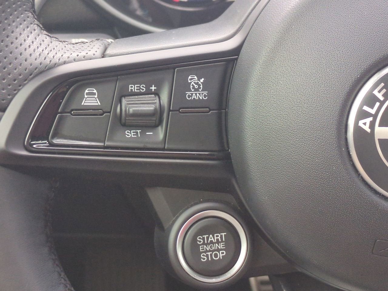 2024 Alfa Romeo Giulia Veloce