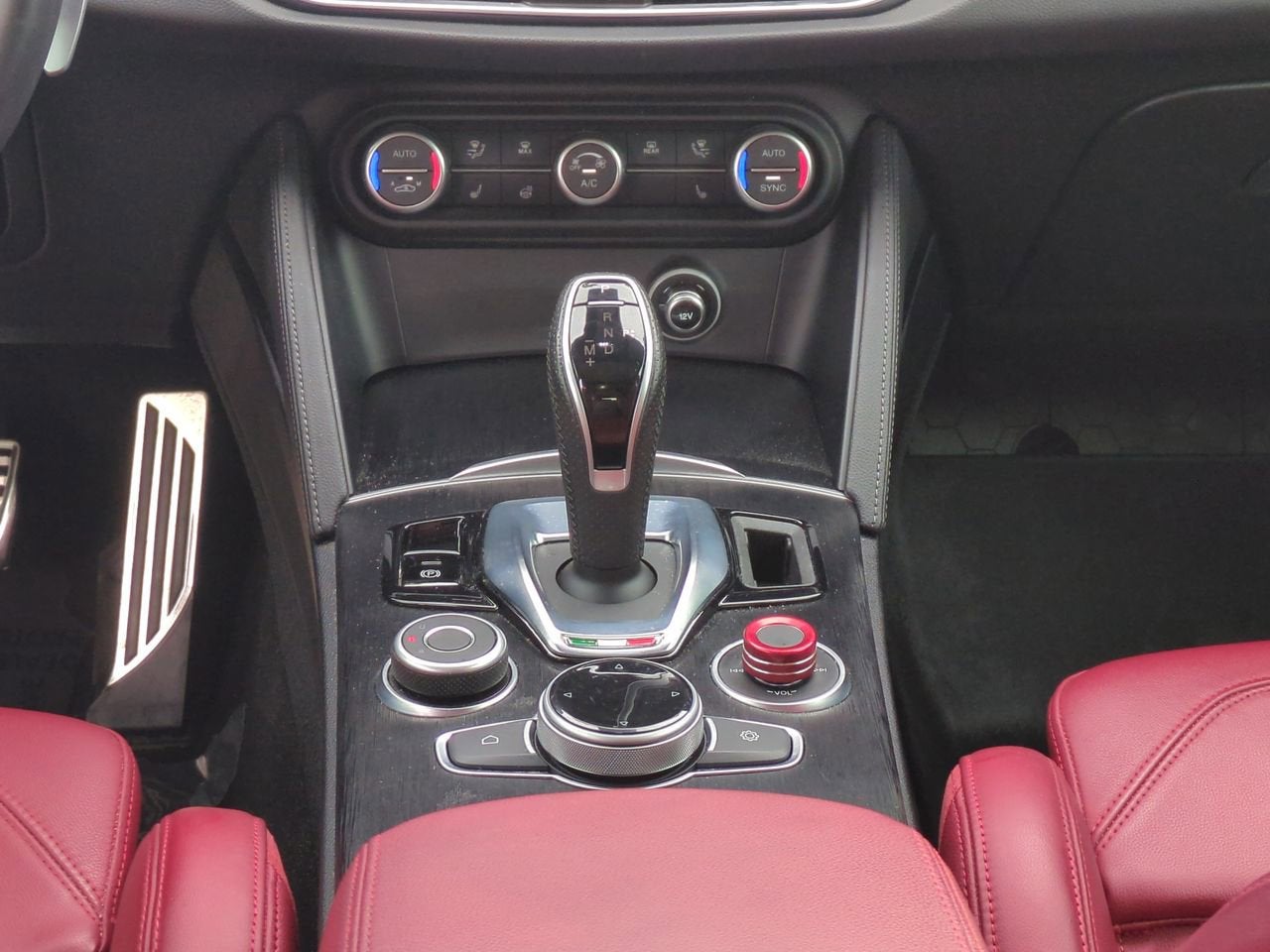 2024 Alfa Romeo Stelvio Sprint