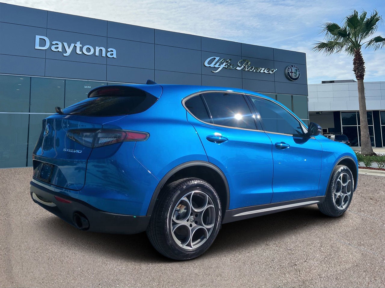 2025 Alfa Romeo Stelvio AWD