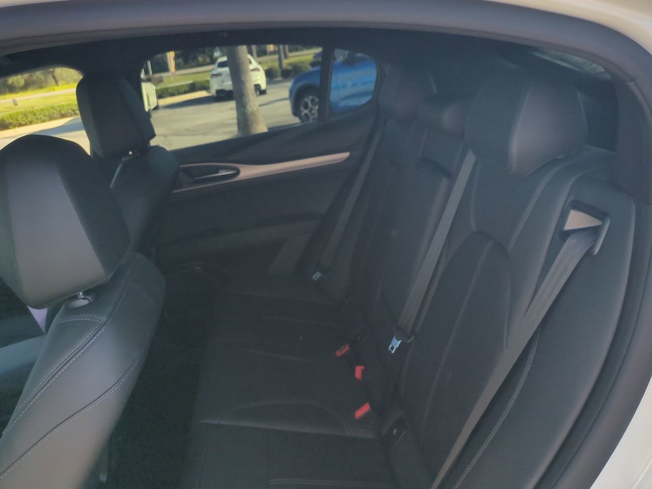 2025 Alfa Romeo Stelvio AWD