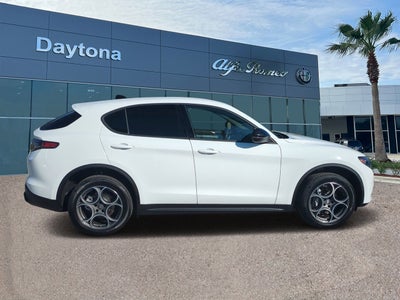 2025 Alfa Romeo Stelvio AWD