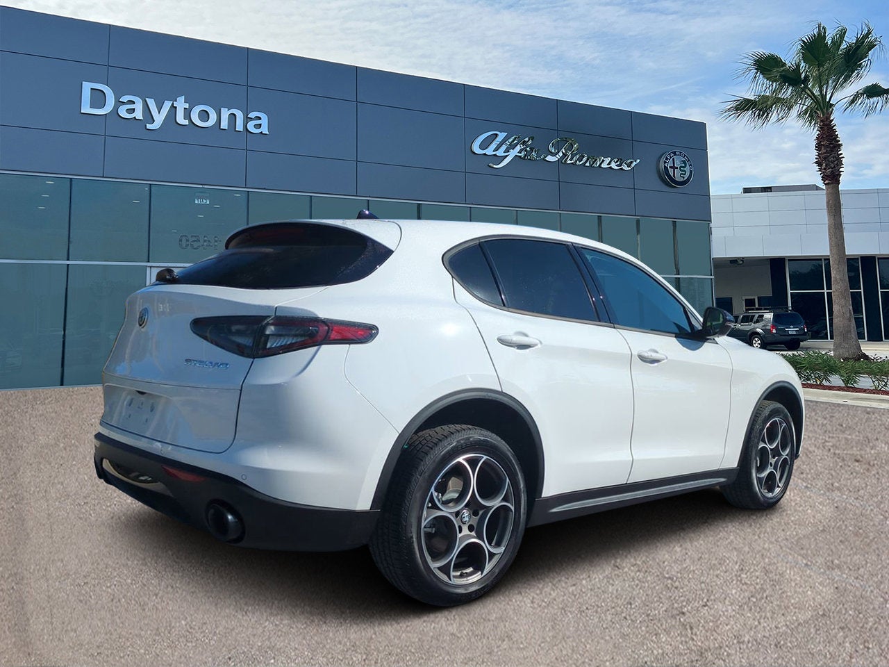 2025 Alfa Romeo Stelvio AWD