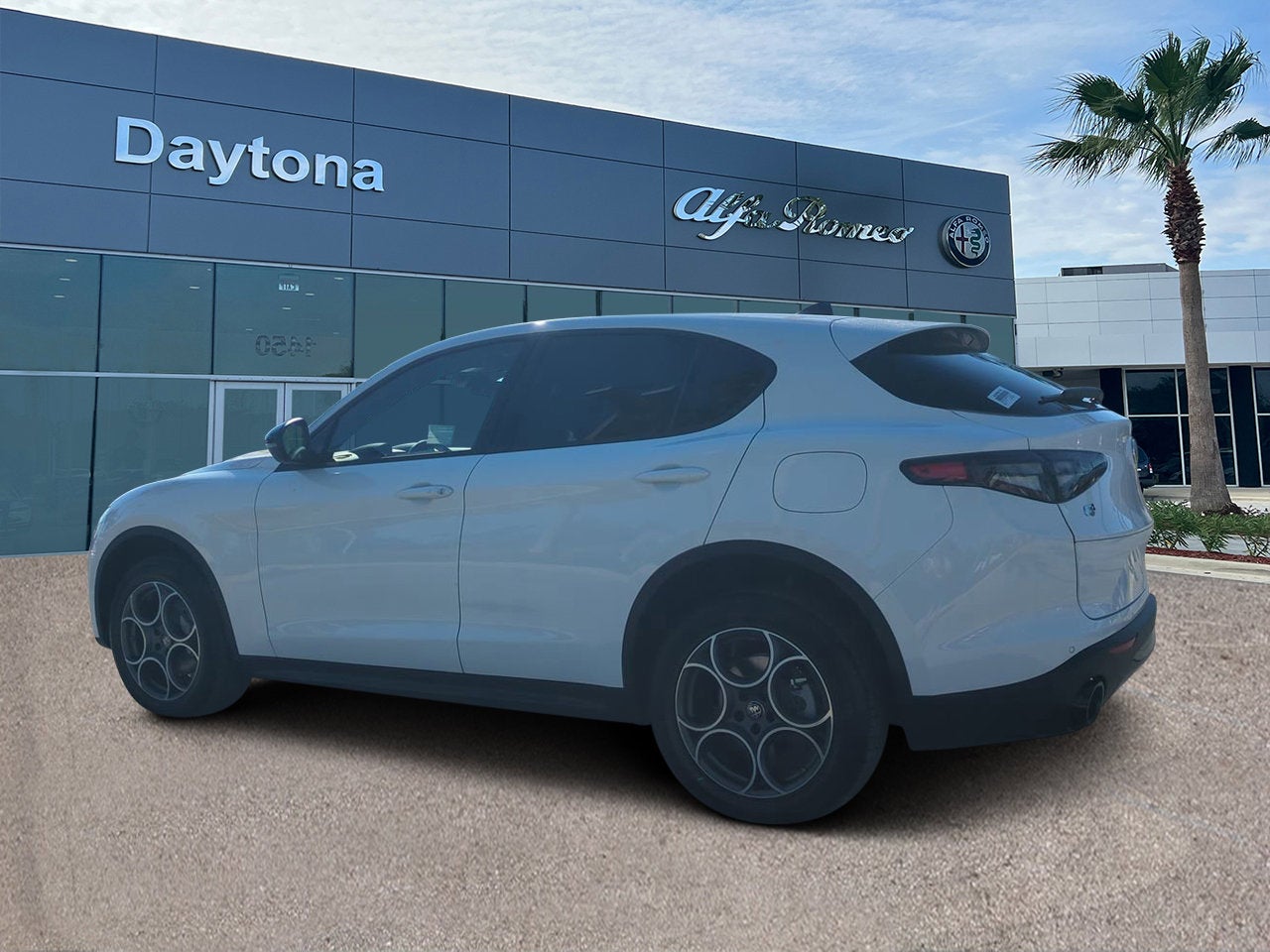 2025 Alfa Romeo Stelvio AWD