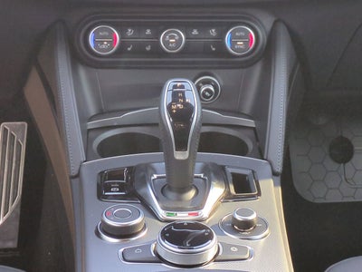 2025 Alfa Romeo Stelvio AWD