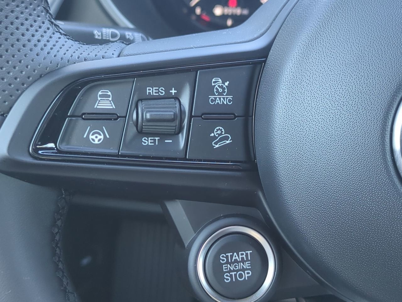 2025 Alfa Romeo Stelvio AWD