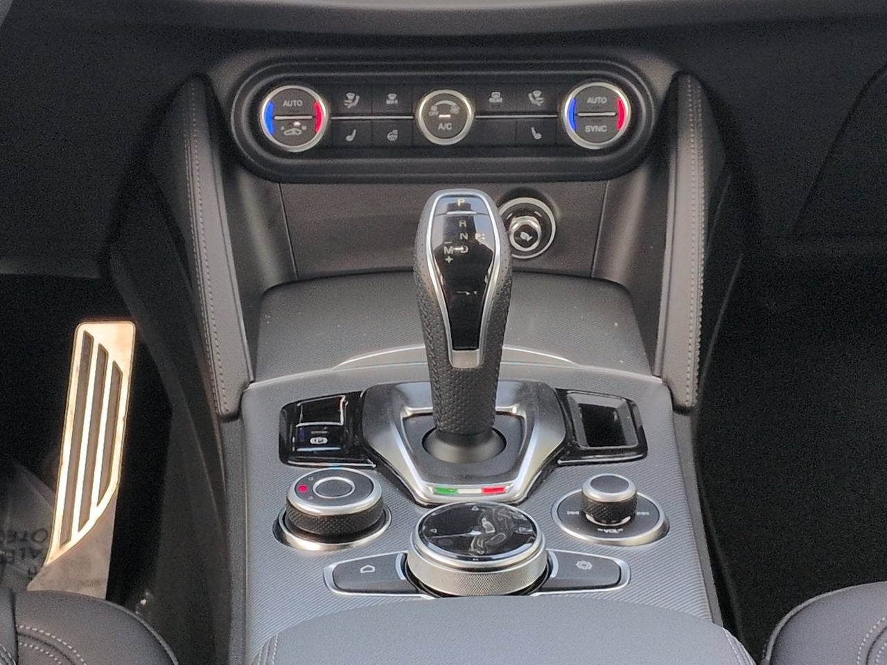 2026 Alfa Romeo Stelvio AWD