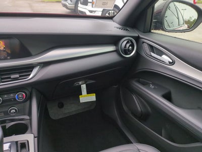 2025 Alfa Romeo Stelvio Sprint