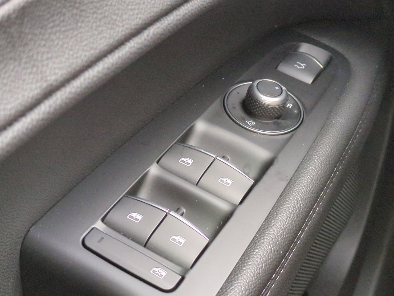 2025 Alfa Romeo Stelvio Sprint