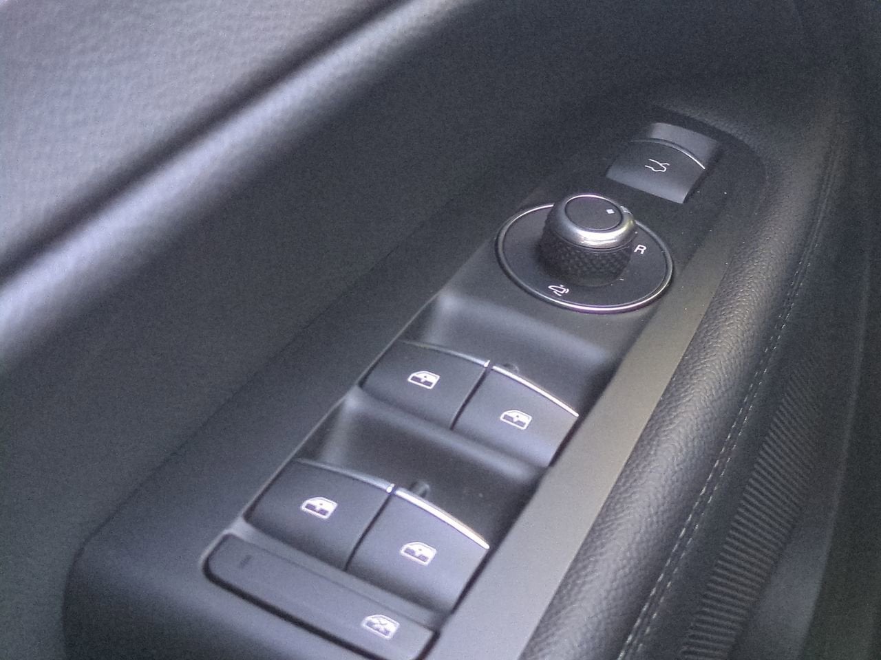 2025 Alfa Romeo Stelvio AWD