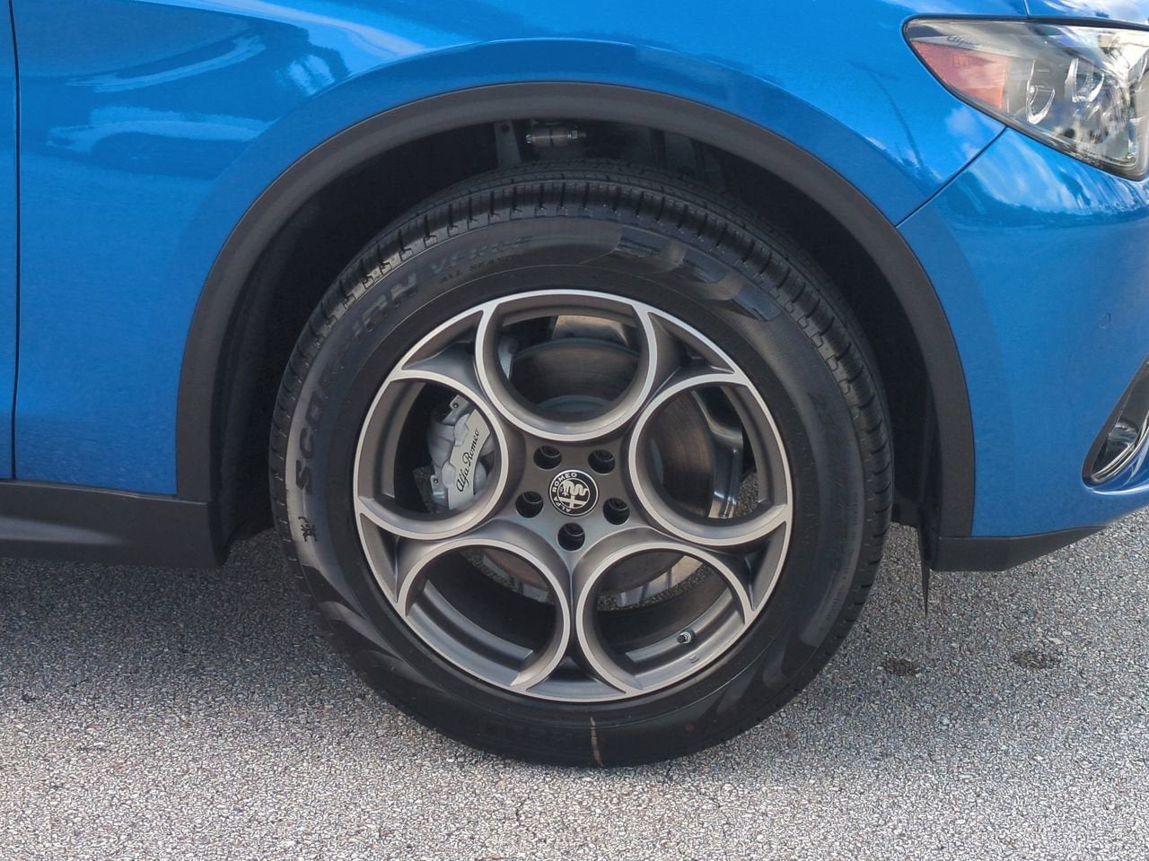 2025 Alfa Romeo Stelvio AWD