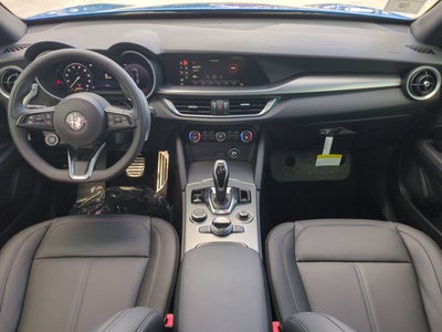2025 Alfa Romeo Stelvio AWD