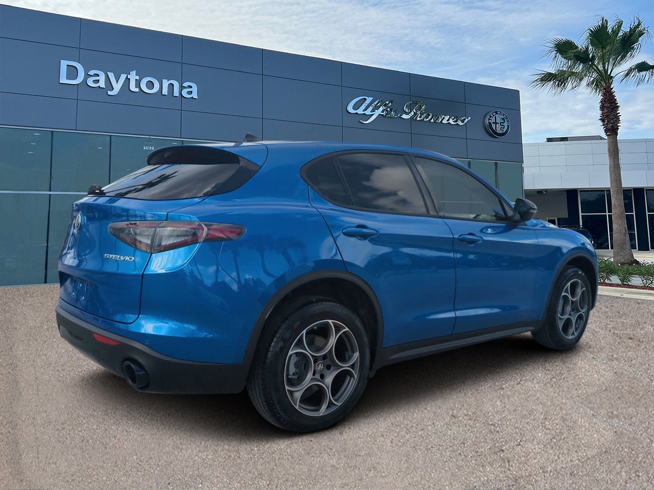 2025 Alfa Romeo Stelvio AWD