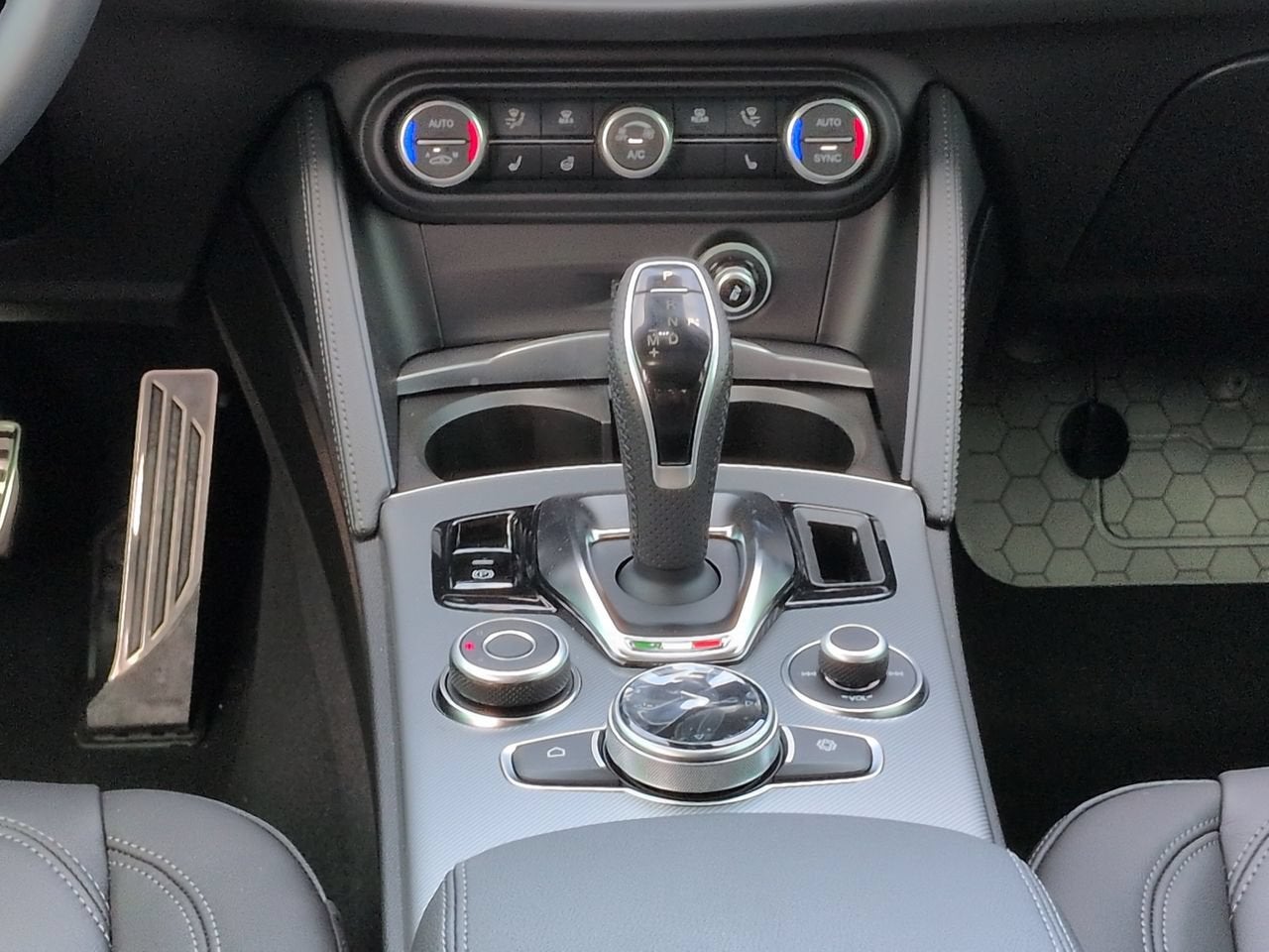 2026 Alfa Romeo Stelvio AWD