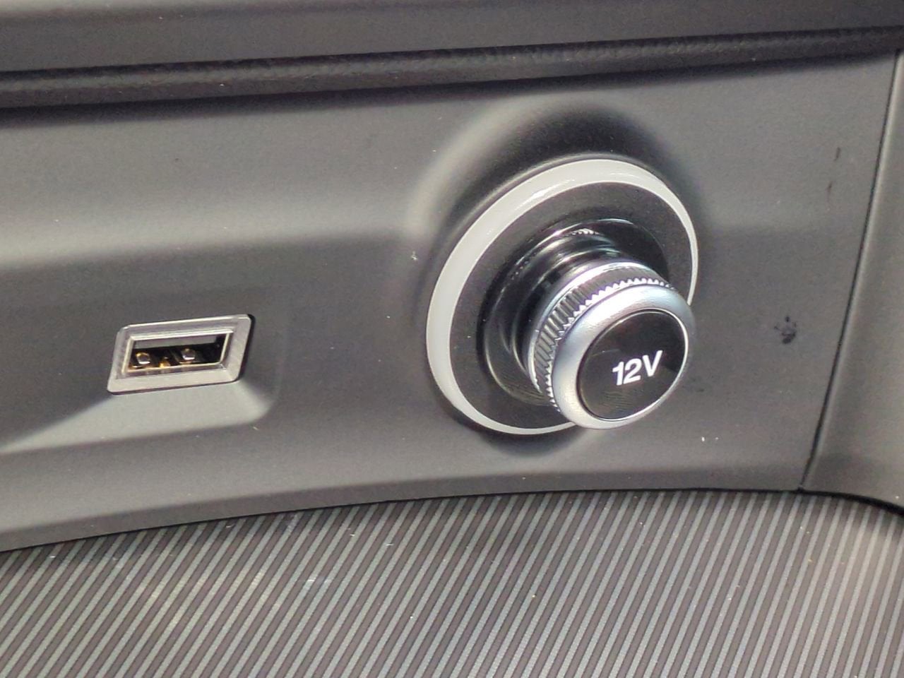 2025 Alfa Romeo Stelvio AWD