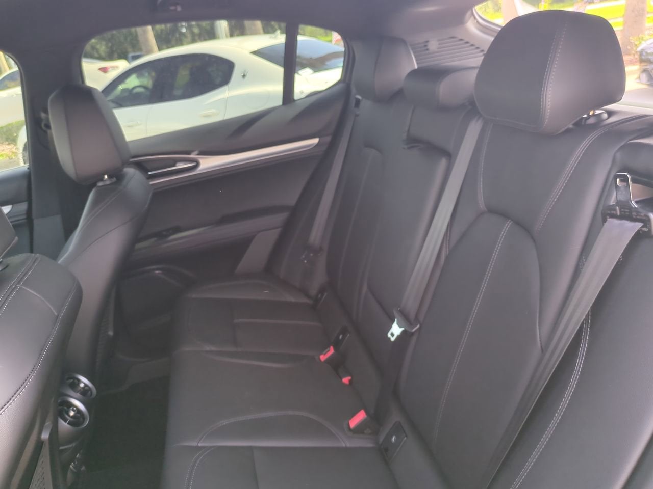 2025 Alfa Romeo Stelvio AWD