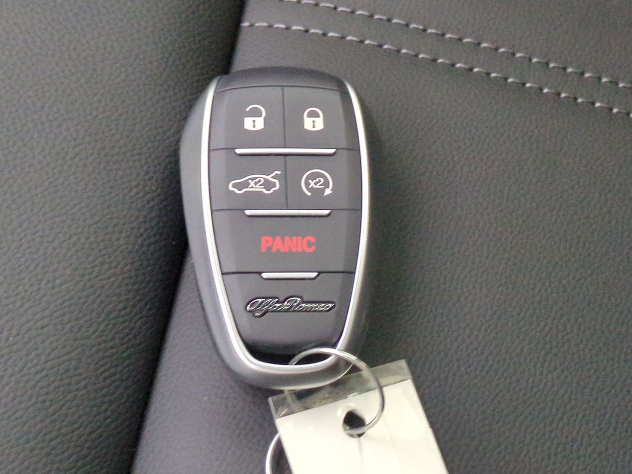 2025 Alfa Romeo Stelvio AWD