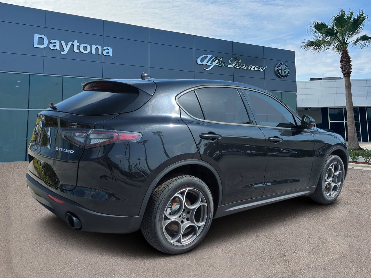 2025 Alfa Romeo Stelvio AWD