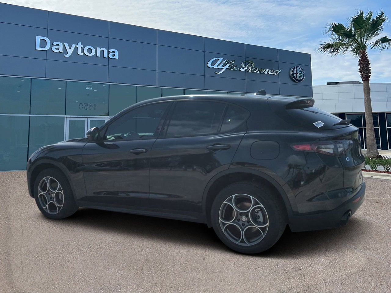 2025 Alfa Romeo Stelvio AWD