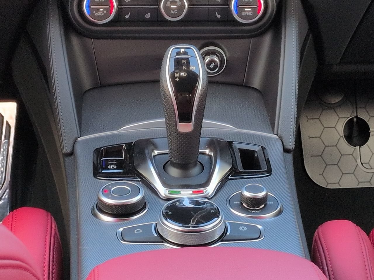 2026 Alfa Romeo Stelvio AWD