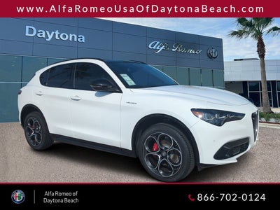 2025 Alfa Romeo Stelvio AWD