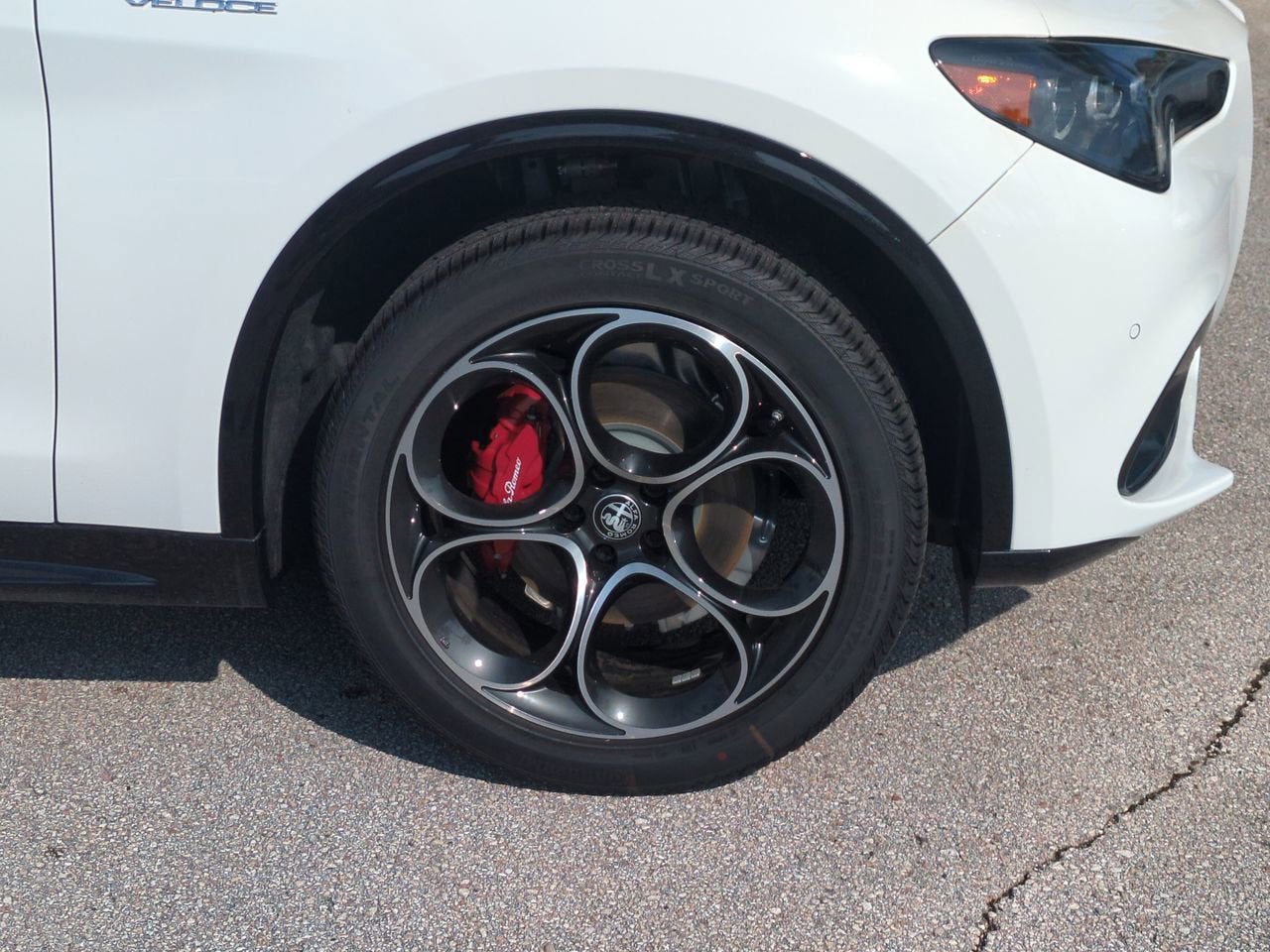 2025 Alfa Romeo Stelvio AWD