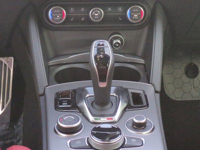 2025 Alfa Romeo Stelvio AWD