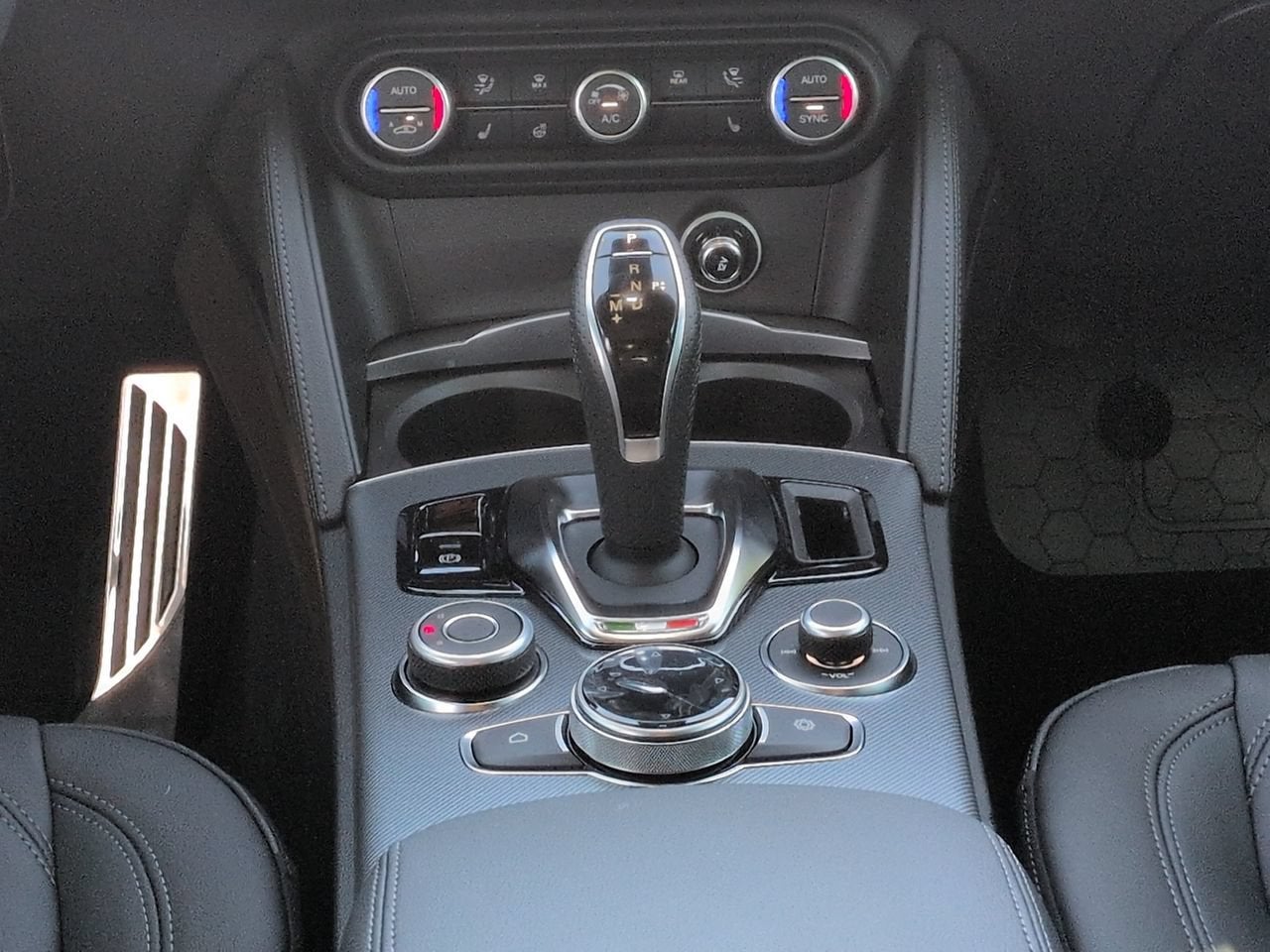 2026 Alfa Romeo Stelvio AWD