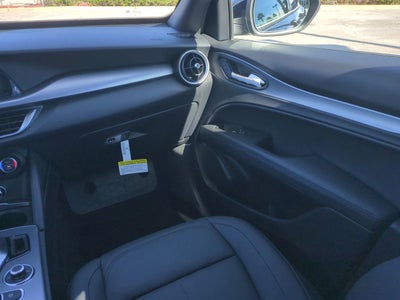 2025 Alfa Romeo Stelvio AWD