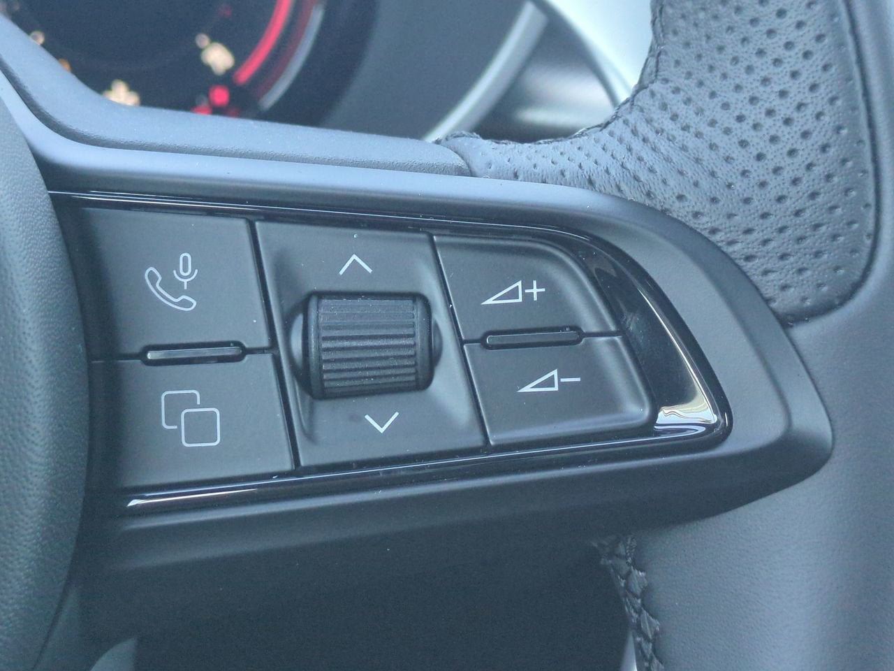 2025 Alfa Romeo Stelvio AWD