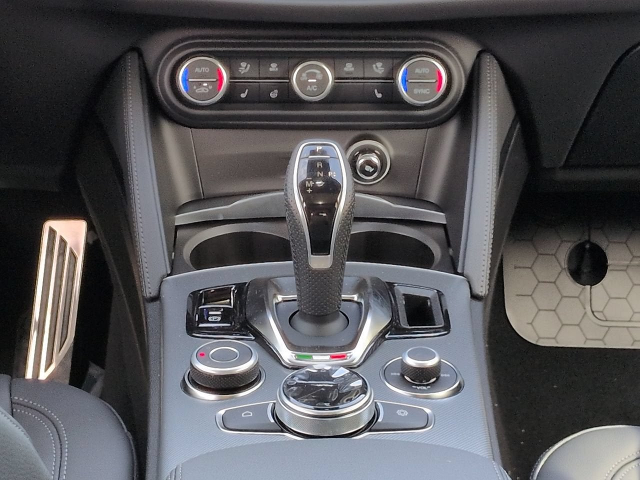 2026 Alfa Romeo Stelvio AWD