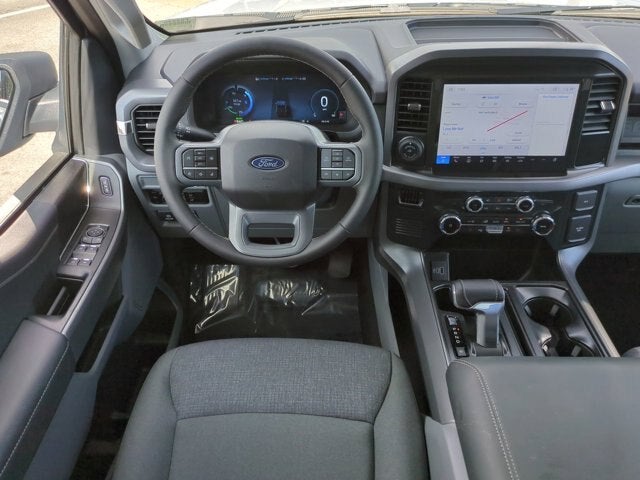 2025 Ford F-150 Lightning XLT