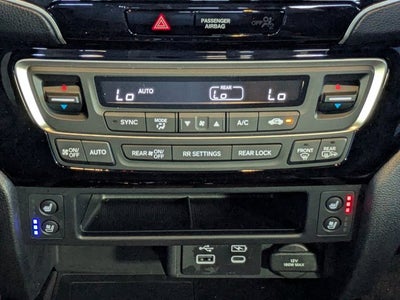 2026 Honda Ridgeline Black Edition Two-Tone