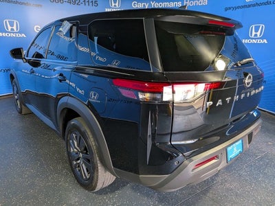2023 Nissan Pathfinder S